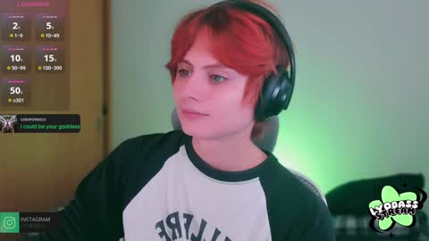 Snapshot of lyodass chatting on 01.10.25 Lyodass online show from 01.10.25