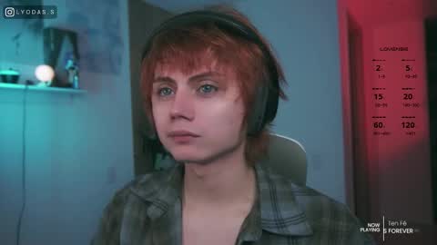 Snapshot of lyodass chatting on 11.19.25 Lyodass online show from 11.19.25