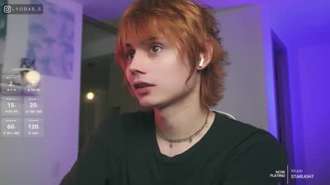 Snapshot of lyodass chatting on 12.17.25 Lyodass online show from 12.17.25