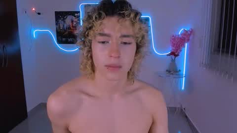 Snapshot of lyric_mirage chatting on 01.08.26 Lyric online show from 01.08.26