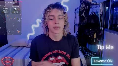 Snapshot of lyric_mirage chatting on 02.23.26 Lyric online show from 02.23.26