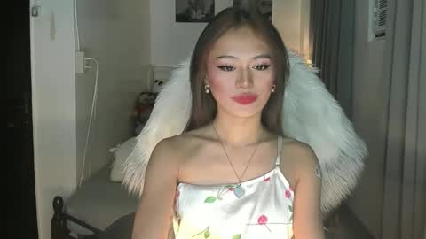 Snapshot of m1sspinay_yassie chatting on 01.10.25 Cutie Yassie online show from 01.10.25