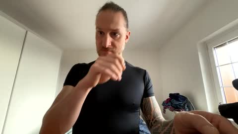 Snapshot of m4rduk81 chatting on 02.26.25 m4rduk online show from 02.26.25