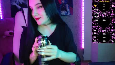 Snapshot of m_e_l_i_s_s_a_ chatting on 12.25.24 Melissa online show from 12.25.24