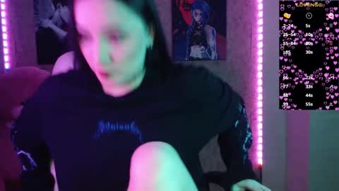 Snapshot of m_e_l_i_s_s_a_ chatting on 09.10.25 Melissa online show from 09.10.25