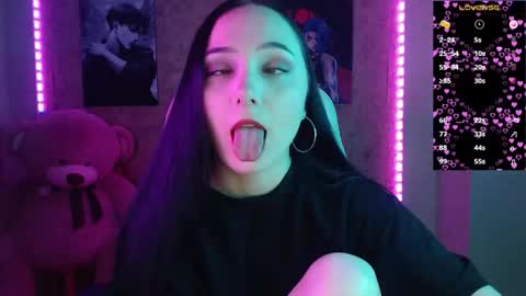 Snapshot of m_e_l_i_s_s_a_ chatting on 09.18.25 Melissa online show from 09.18.25