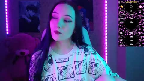 Snapshot of m_e_l_i_s_s_a_ chatting on 11.16.25 Melissa online show from 11.16.25