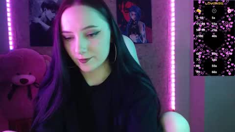 Snapshot of m_e_l_i_s_s_a_ chatting on 11.20.25 Melissa online show from 11.20.25