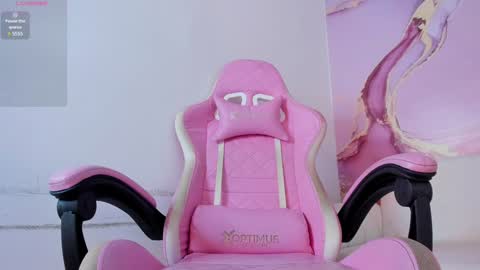 Snapshot of maariangel chatting on 01.07.25 Mariangel online show from 01.07.25