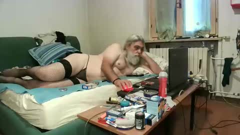 maax1970 online show from 10.05.25