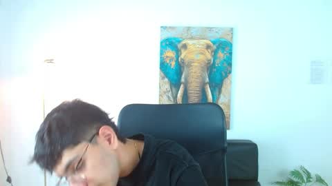 Max online show from 03.31.26