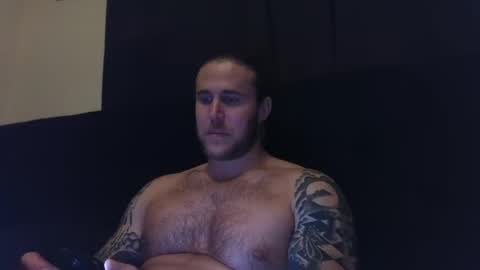 Snapshot of mac_drew chatting on 02.01.25 mac_drew online show from 02.01.25