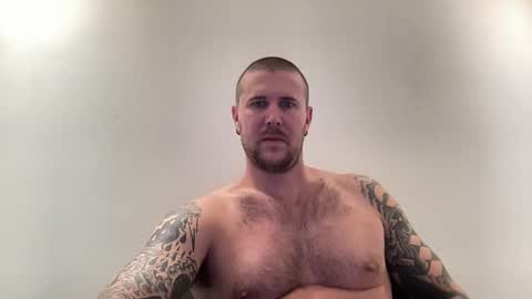 Snapshot of mac_drew chatting on 10.26.25 mac_drew online show from 10.26.25