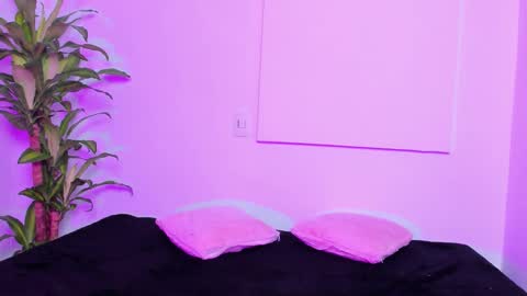 Snapshot of macarenasmith1 chatting on 11.20.25 macarenasmith1 online show from 11.20.25