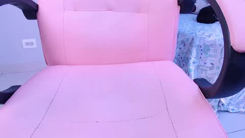 Macey Elliot Modelo Independiente online show from 01.06.25