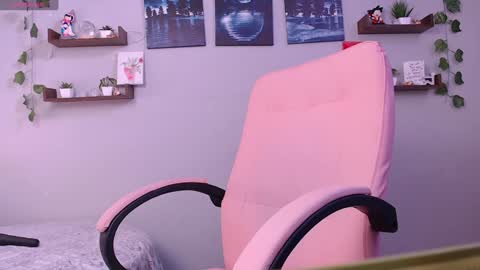 Macey Elliot Modelo Independiente online show from 01.12.25