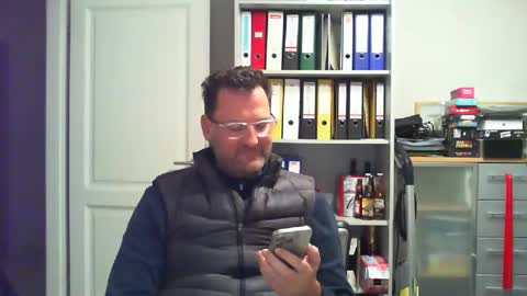 macfly67 online show from 12.09.24