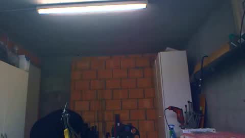 Snapshot of machinegun3dx chatting on 02.04.26 Andy online show from 02.04.26