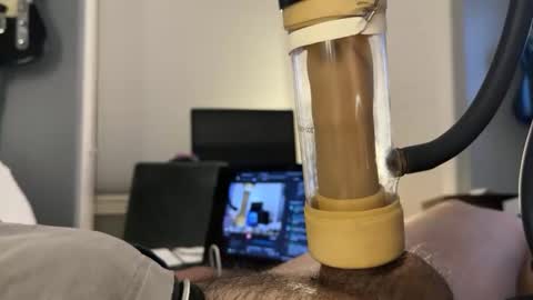 Snapshot of machinestroker chatting on 12.24.24 machinestroker online show from 12.24.24