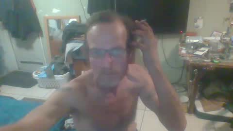 Snapshot of mackdog1369 chatting on 12.29.24 mackdog1369 online show from 12.29.24