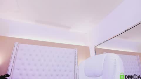 Mackenzie online show from 12.02.25