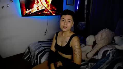 Snapshot of mackenziecameron chatting on 02.20.25 MACKENZIE CAMERON online show from 02.20.25