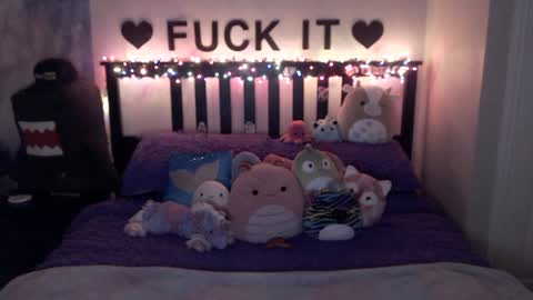 Mackenzie Wolfe online show from 12.16.24