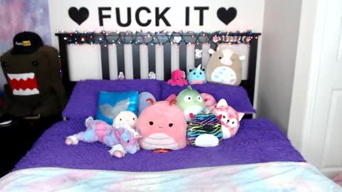 Mackenzie Wolfe online show from 12.19.24