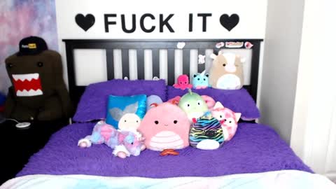 Mackenzie Wolfe online show from 01.18.25