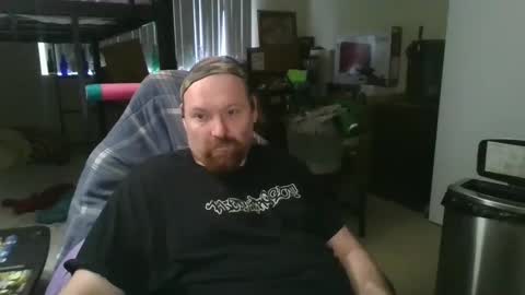 Snapshot of mackhere4u chatting on 04.21.26 mackhere4u online show from 04.21.26