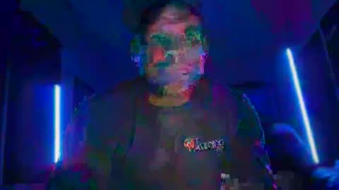 Snapshot of mackincaliallday chatting on 10.11.25 MackinCaliAllDay online show from 10.11.25