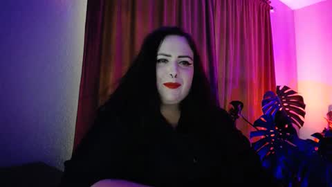 Miss Morticia online show from 12.20.24