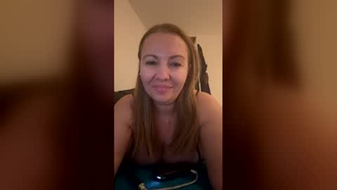 Snapshot of madaluna2020 chatting on 02.27.26 Madaluna online show from 02.27.26