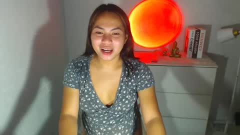 Snapshot of madame_ivy chatting on 06.23.26 Ivy online show from 06.23.26
