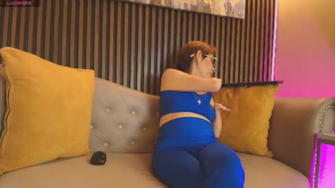 Snapshot of madame_mature1 chatting on 06.30.26 Madame online show from 06.30.26