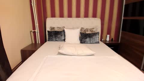 Nora online show from 10.31.25