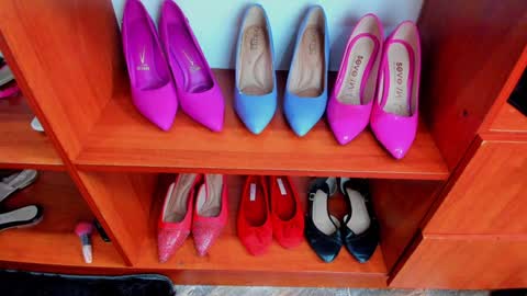 Madame Carla  online show from 01.31.25