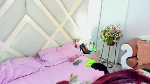 Madame Carla  online show from 03.10.25