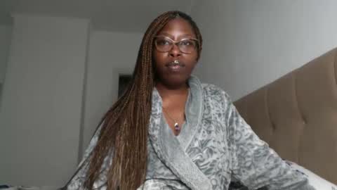 YourMadamIndigo online show from 02.01.25