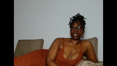 YourMadamIndigo online show from 02.08.26