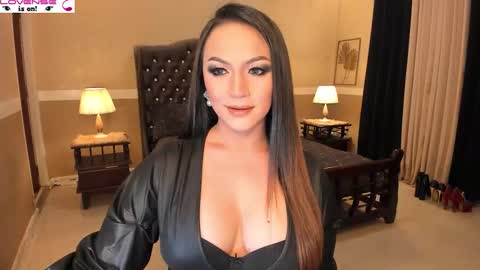 Alison Kloss online show from 12.03.25