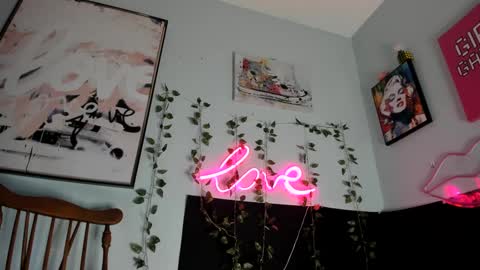 Maddi Avalon online show from 02.13.25