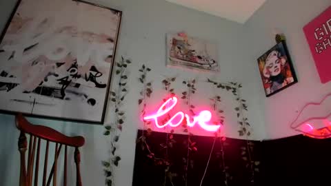 Maddi Avalon online show from 02.24.25