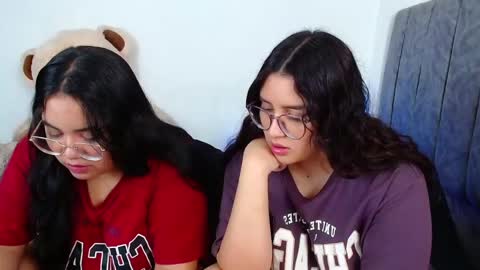 Maddie and Chelsea online show from 01.12.25