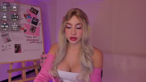 Snapshot of maddisontaylor chatting on 10.31.25 Maddison online show from 10.31.25