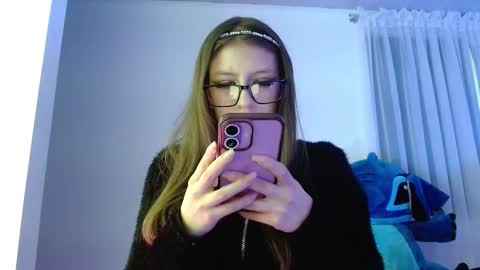 Maddy UwU online show from 09.27.25