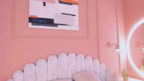 Maddy  online show from 01.05.25