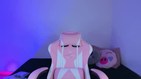 maddy_parker__ online show from 11.29.25