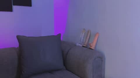 Maddy  online show from 02.11.25