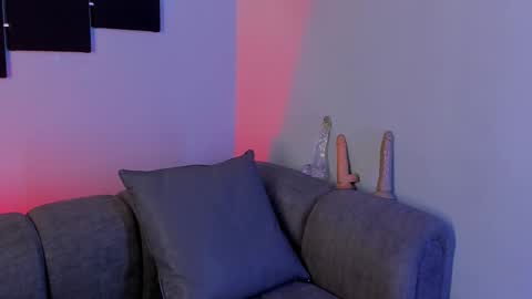 Maddy  online show from 02.12.25